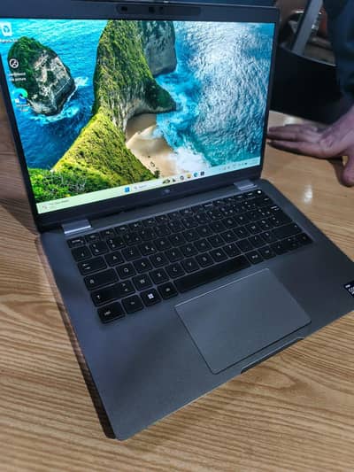 Dell latitude 5320      i7  11th generation 32gb  256ssd