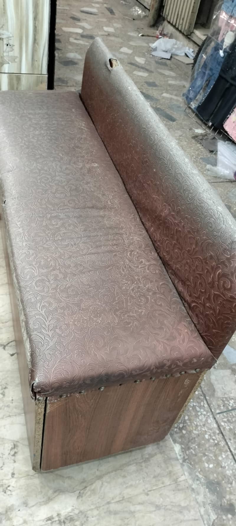 shop use sofas 2
