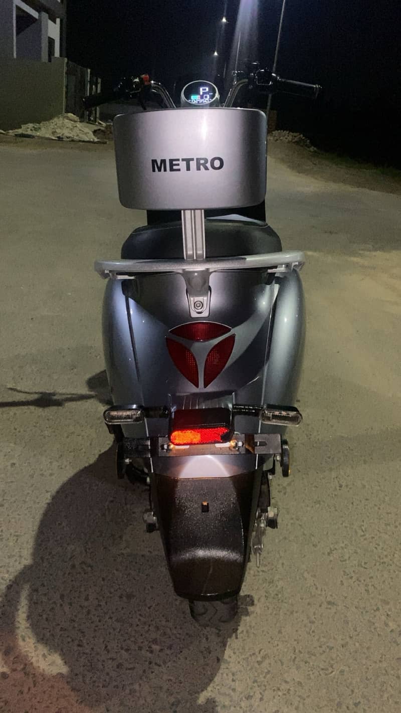 Scooty 9
