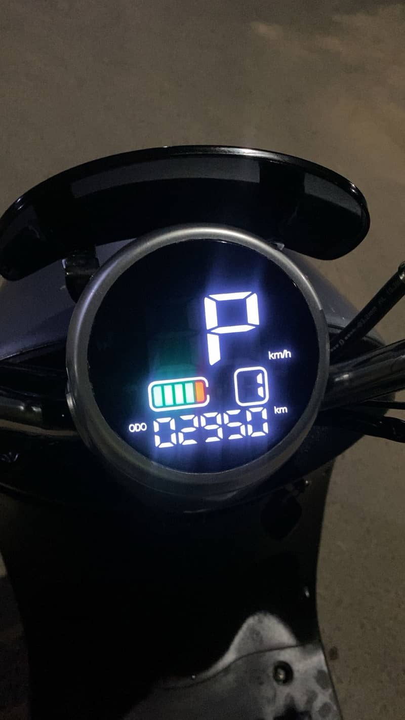 Scooty 10