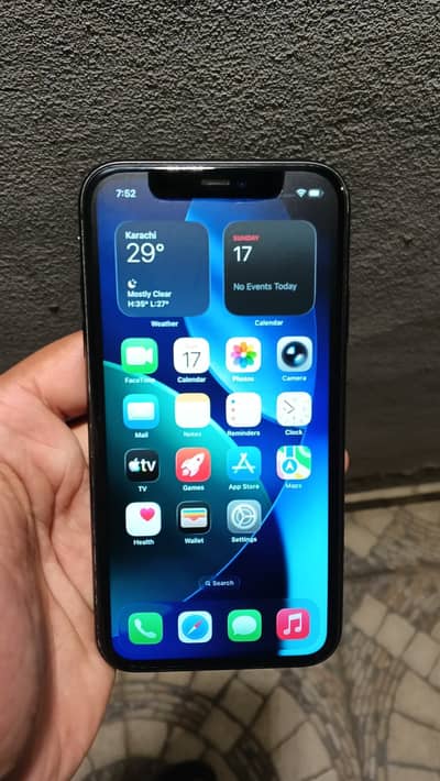 iPhone 11  64gb JV