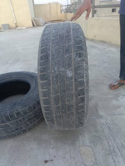 toyota hilux tyres r16