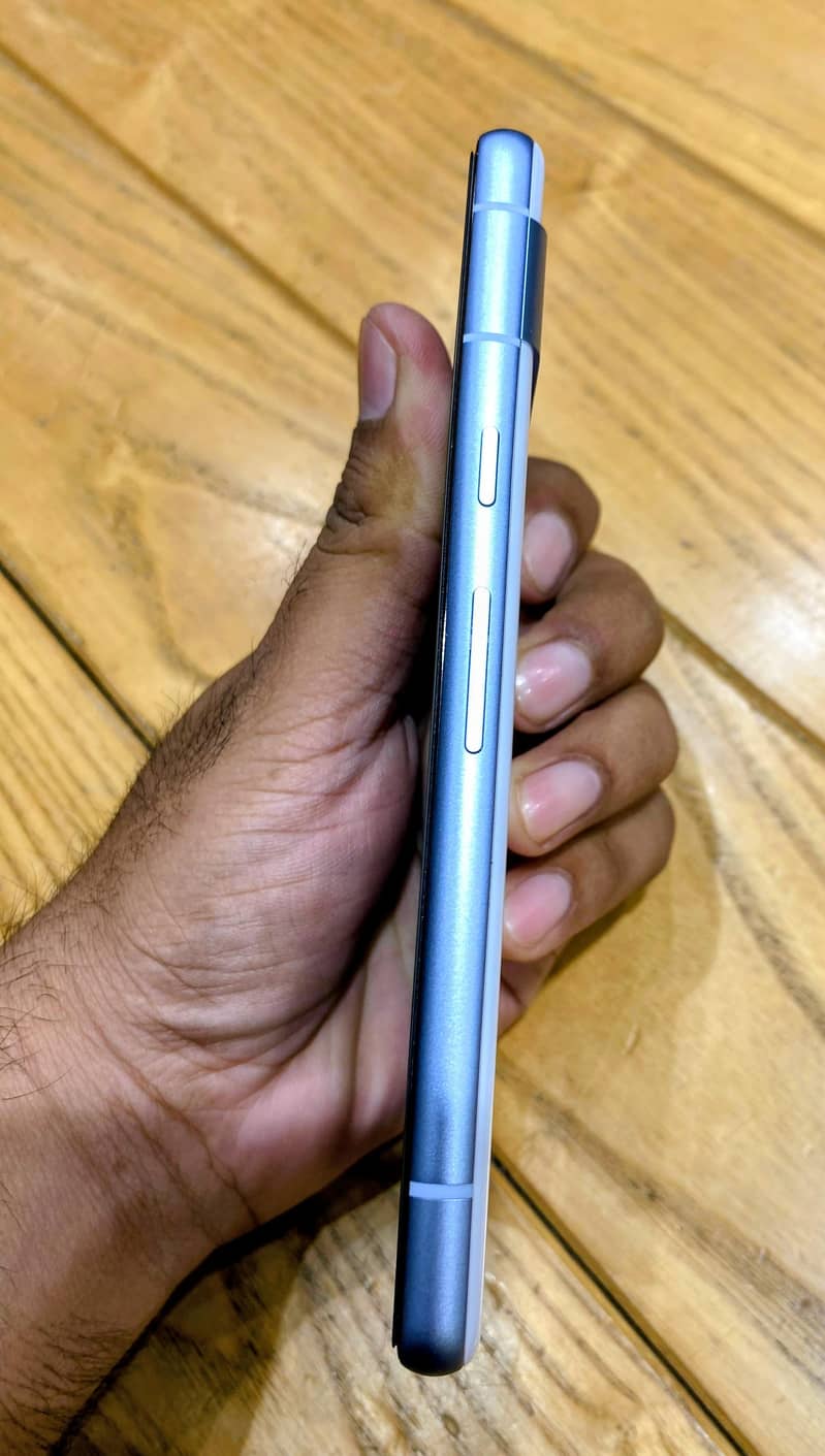 Google Pixel 7A 2
