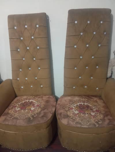 coffe chairs with table