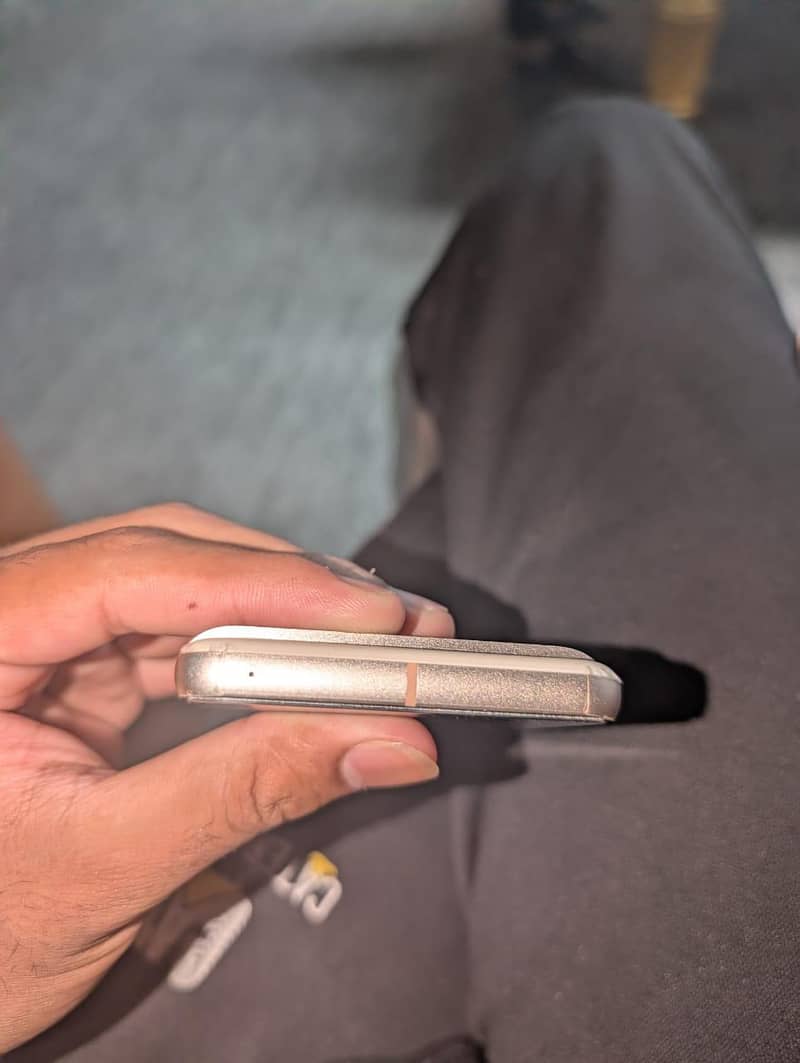 Google pixel 8 2