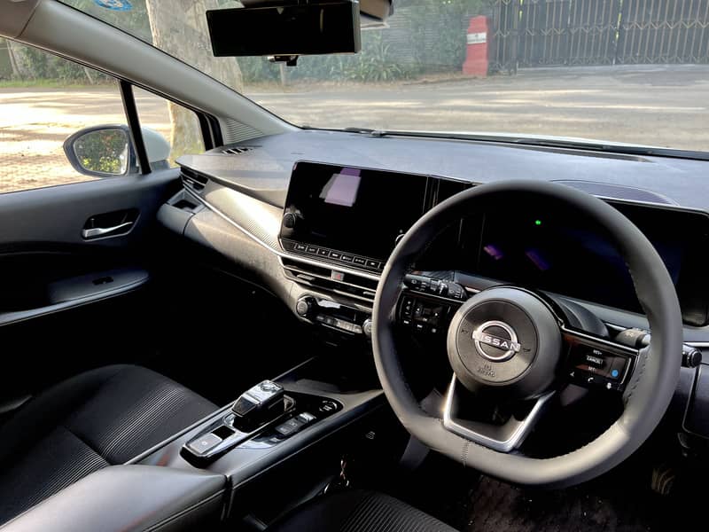 Nissan note e power x 7
