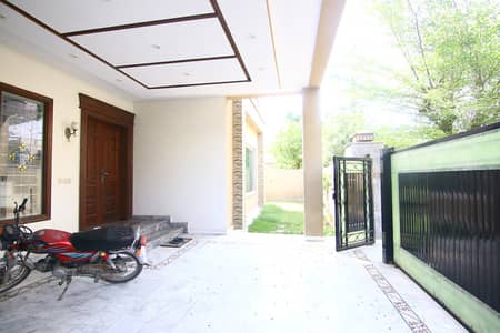 11 Marla Semi Commercial House For Rent Near Susan Road Faisalabad