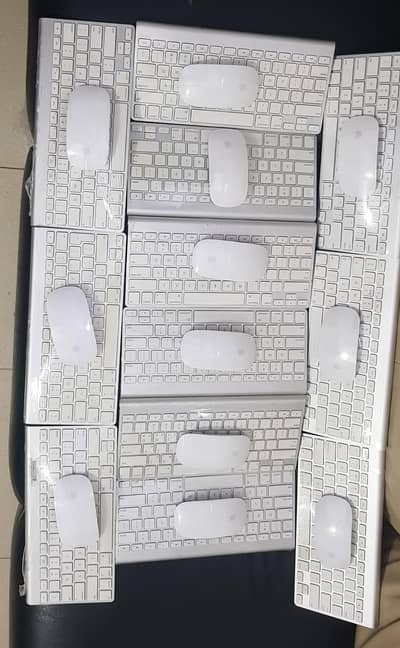 Apple Magic 1 keyboard & Maouse pair