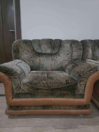 5 seater sofa in good condition