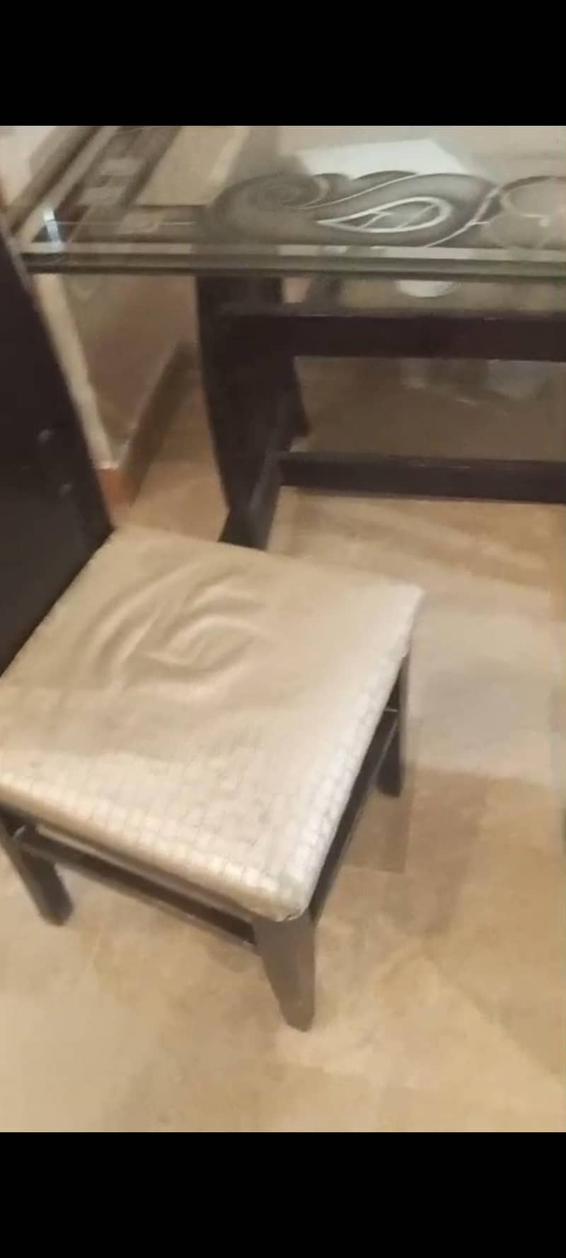 dainning table 0