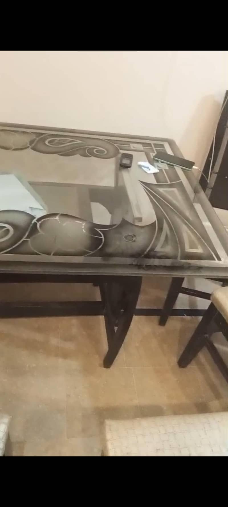 dainning table 4