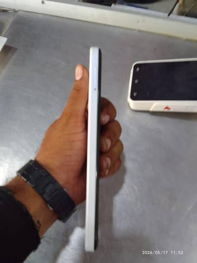 Infinix smart 7hd