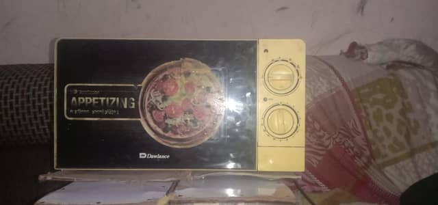 microwave oven