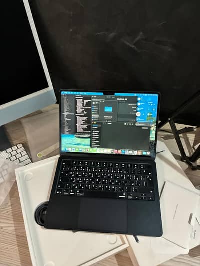Apple MacBook Air M4 (13-inch, 2025)