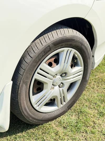 Honda city 2018 white manual