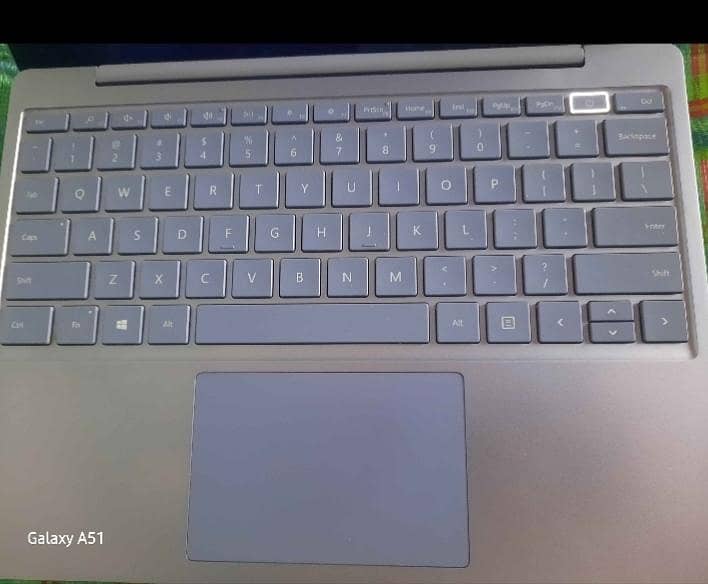 Microsoft surface go 3