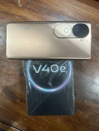 Vivo V40e
