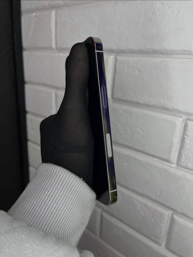 iphone 13pro 4