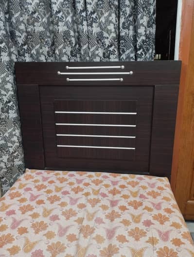 Single Bed 9/10 condition