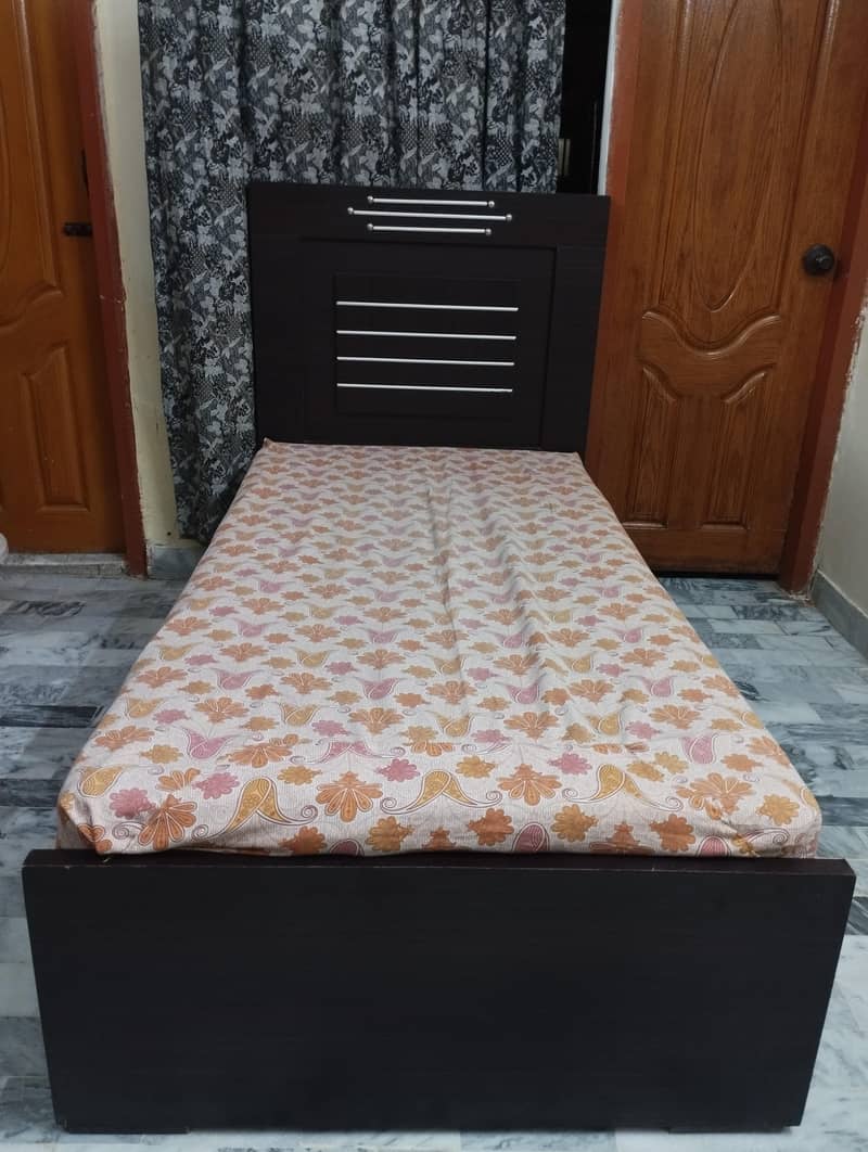 Single Bed 9/10 condition 3