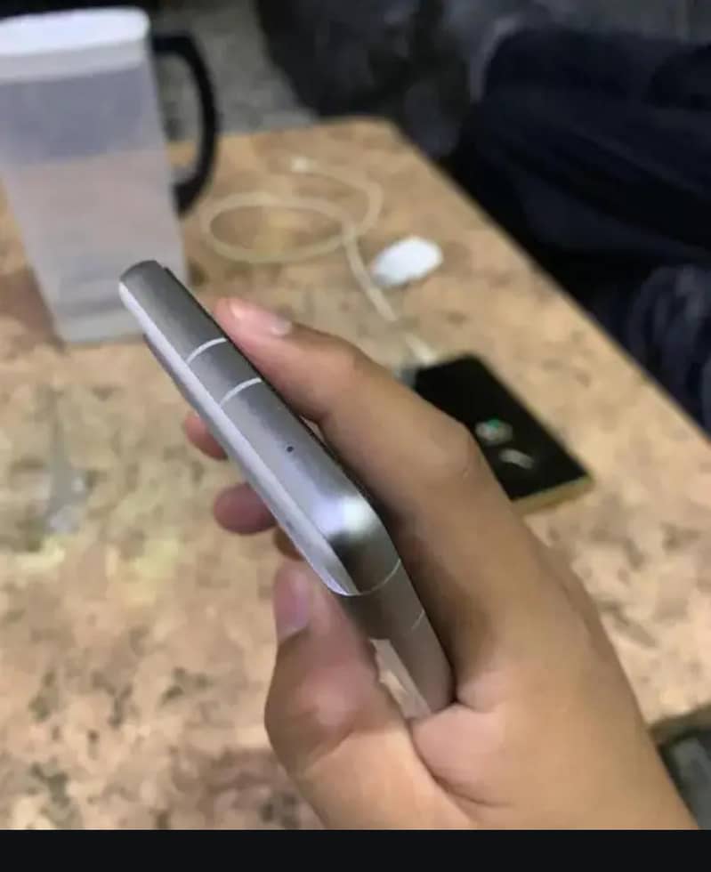 Google Pixel7a 4