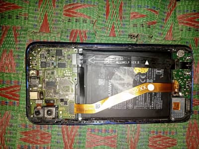 phone on tha neche gira ha ab on nahi horaha