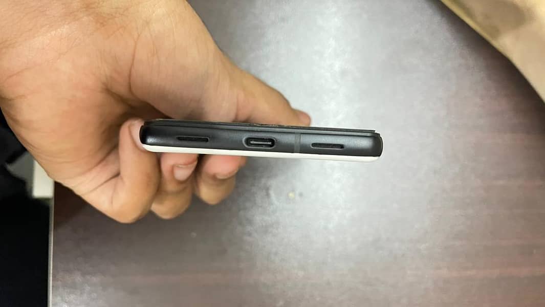 Google pixel 6a 4