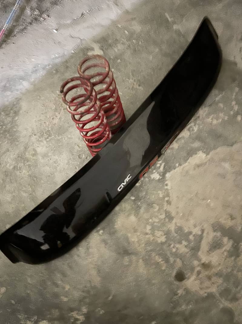 Low spring plus car back window spoiler 1