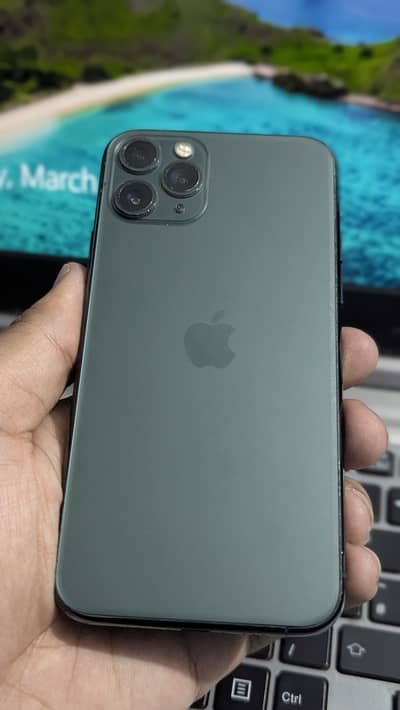 iPhone 11 Pro factory unlock condition 10/8.5 64gb all sim time avai