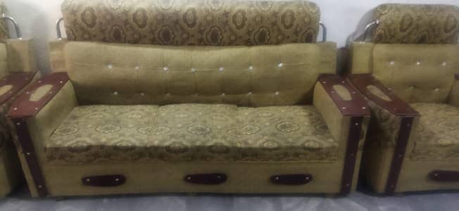 Sofa set For Sell