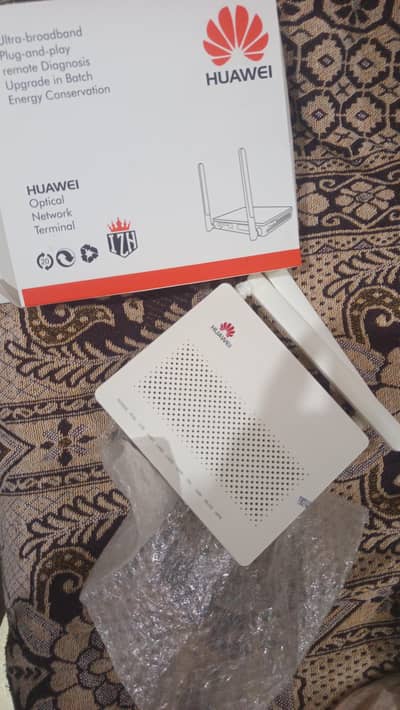 Huwaie Fiber Router Dual Band Brand New 03079423432