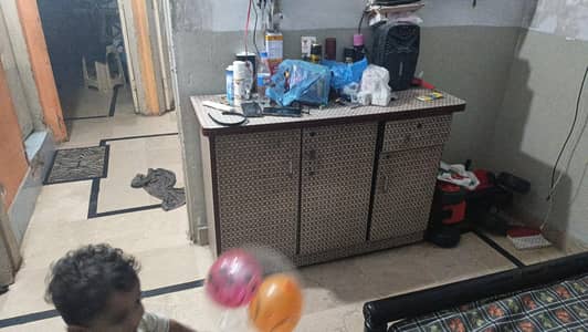 table and showcase set