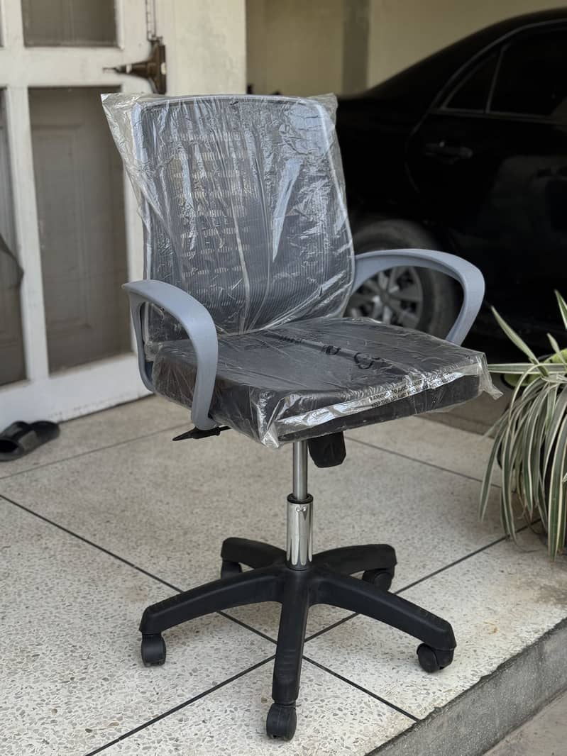Gaming & Study Chairs 14