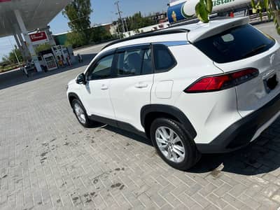 Toyota cross HEV X hybrid