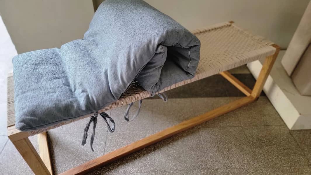 BLUE BENCH 2