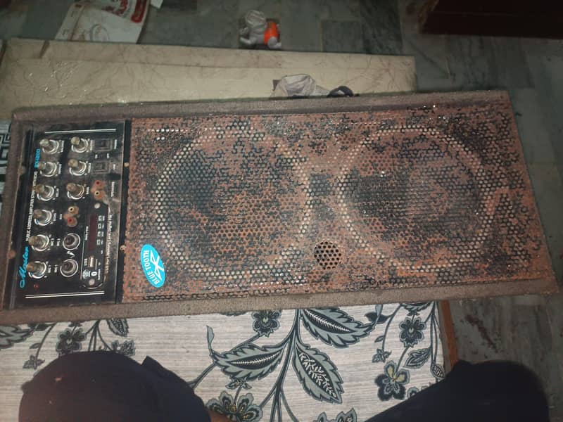 speaker with amplifier 2