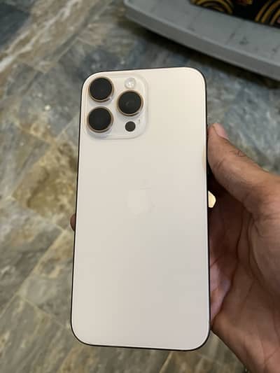 iPhone 16 pro max FU