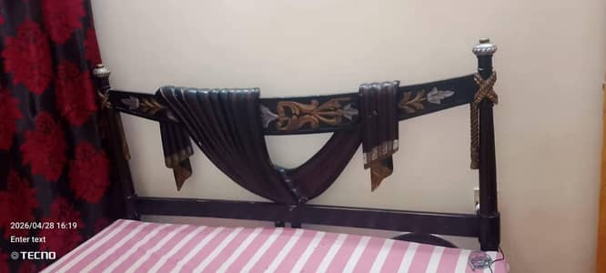 king bed available for sale