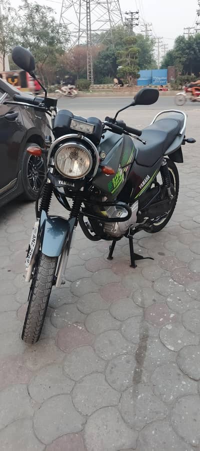 Yamaha ybr 2022 model zero conditions both tyres new exchange possible