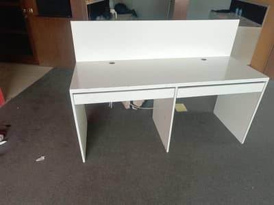 urjant  sale table