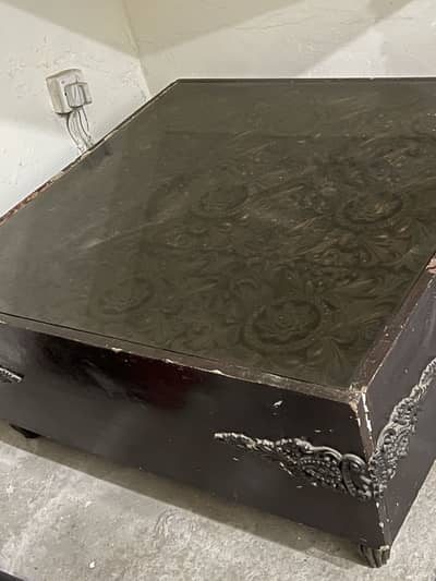 Centre table