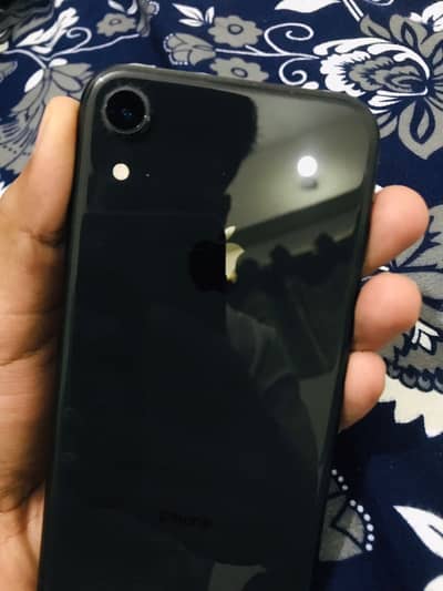 Apple iPhone XR