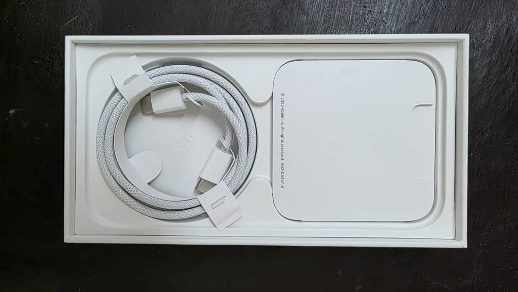 Apple iPhone 15 7