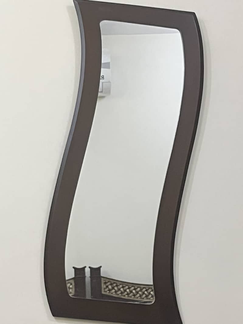 Wall mirror 1