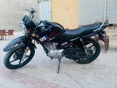 Yamaha YBR 125 G 2023 model for sale 10/10 condition