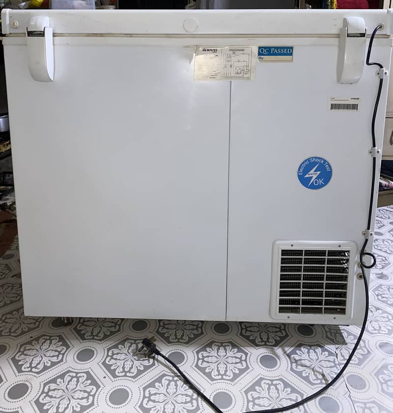 Waves Deep freezer 1