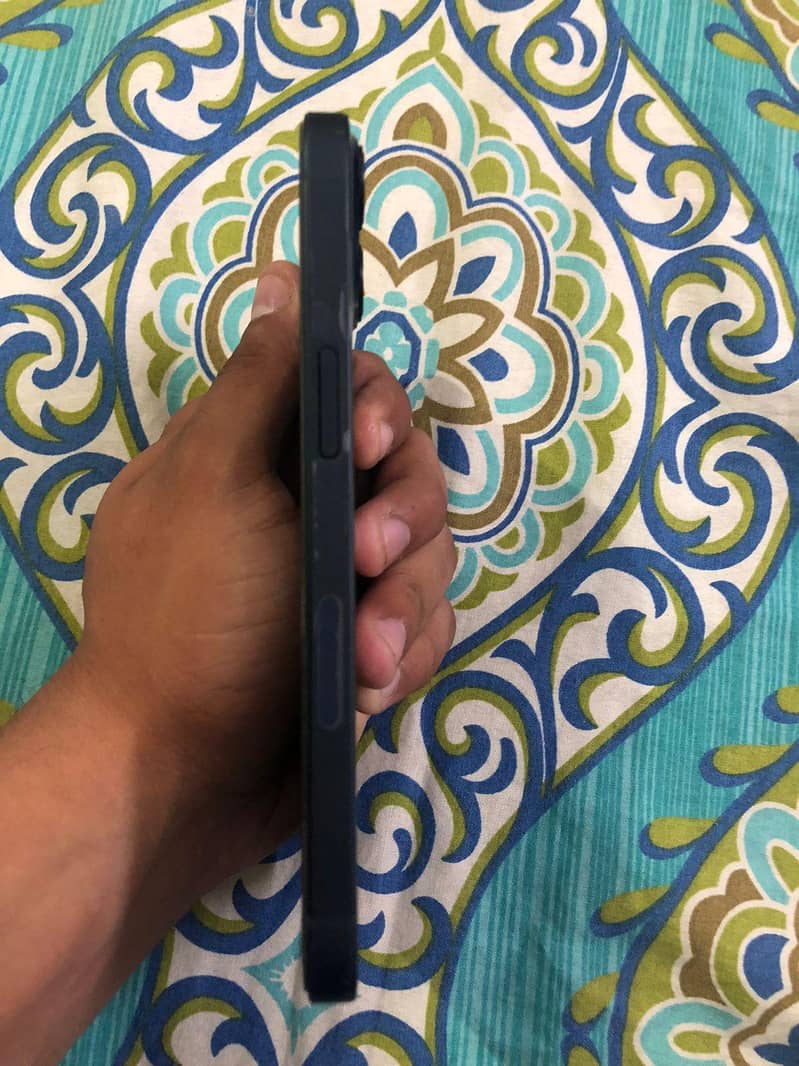 iphone 13 4