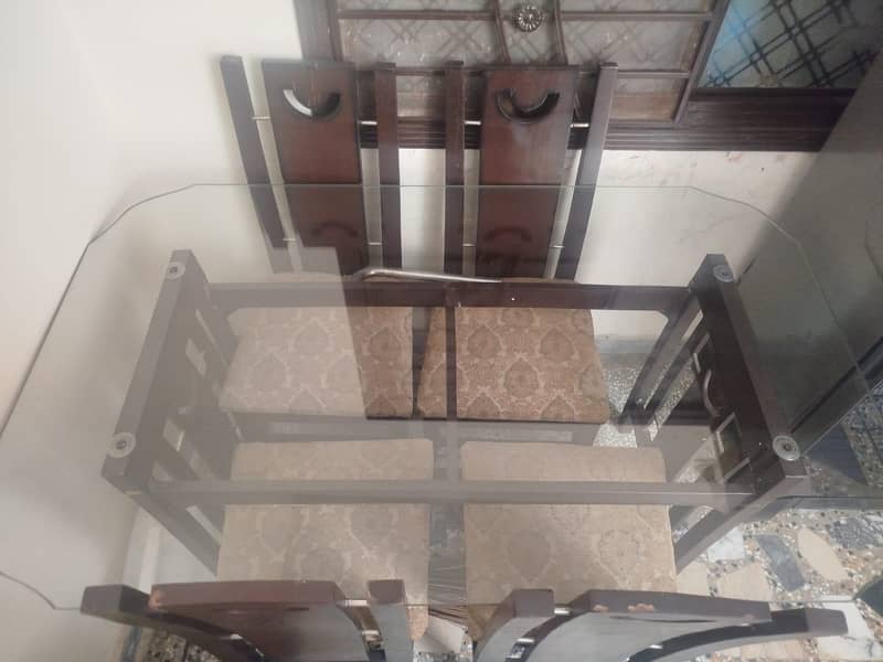 Dining table & chairs 3