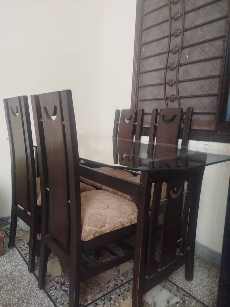 Dining table & chairs 6