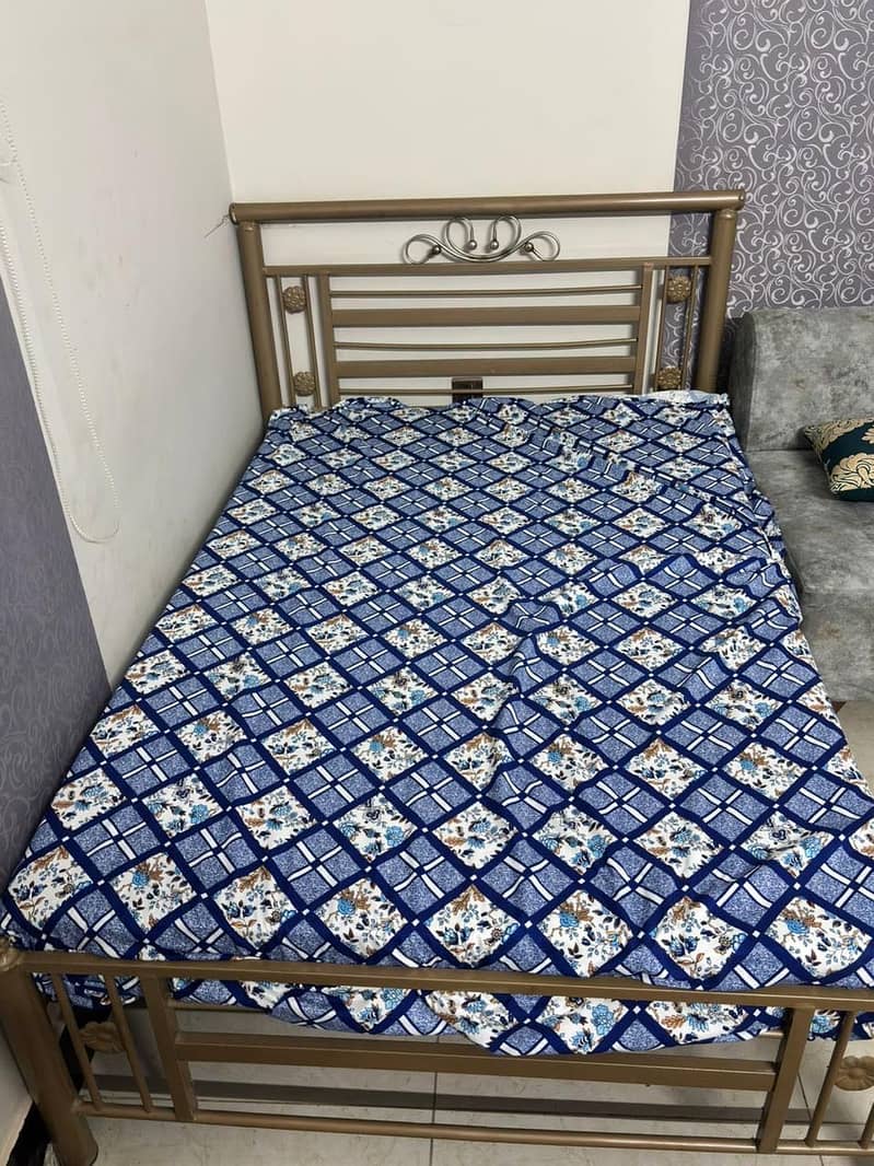 Iron bed 2